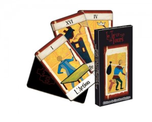 Carte du tarot de Tours et le boîtier du jeu